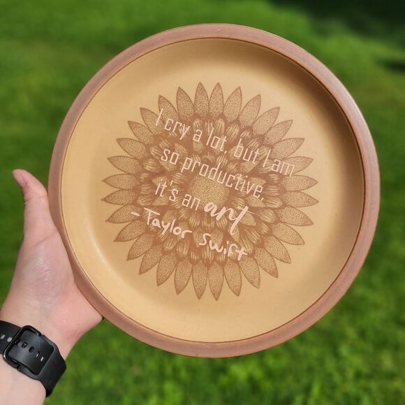 TAYLOR.SWIFT 》 I cry a lot ... lyric decorative plate - Picture 2 of 3